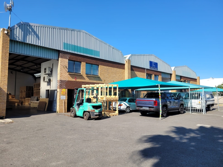 To Let Commercial Property for Rent in Montague Gardens Western Cape